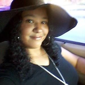 Meet your Posher, Aisha